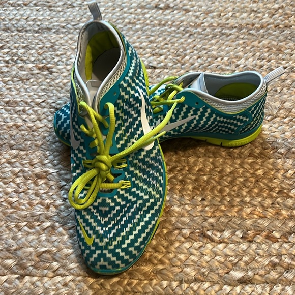 Nike TR Fit 4 - Picture 2 of 5